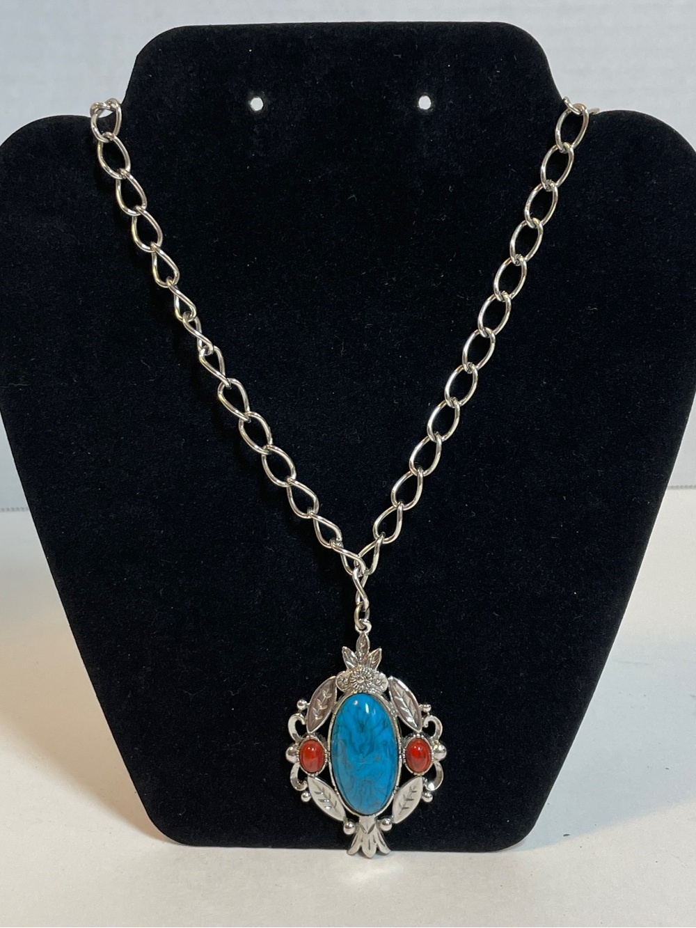 Vtg ART Arthur Pepper Silver Tone Faux Turquoise & Coral Chain And Pendant, 30”